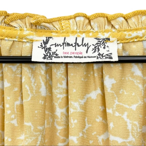 ♦️SOLD♦️Free People All Tucks Floral Printed Bodysuit - Picture 14 of 15